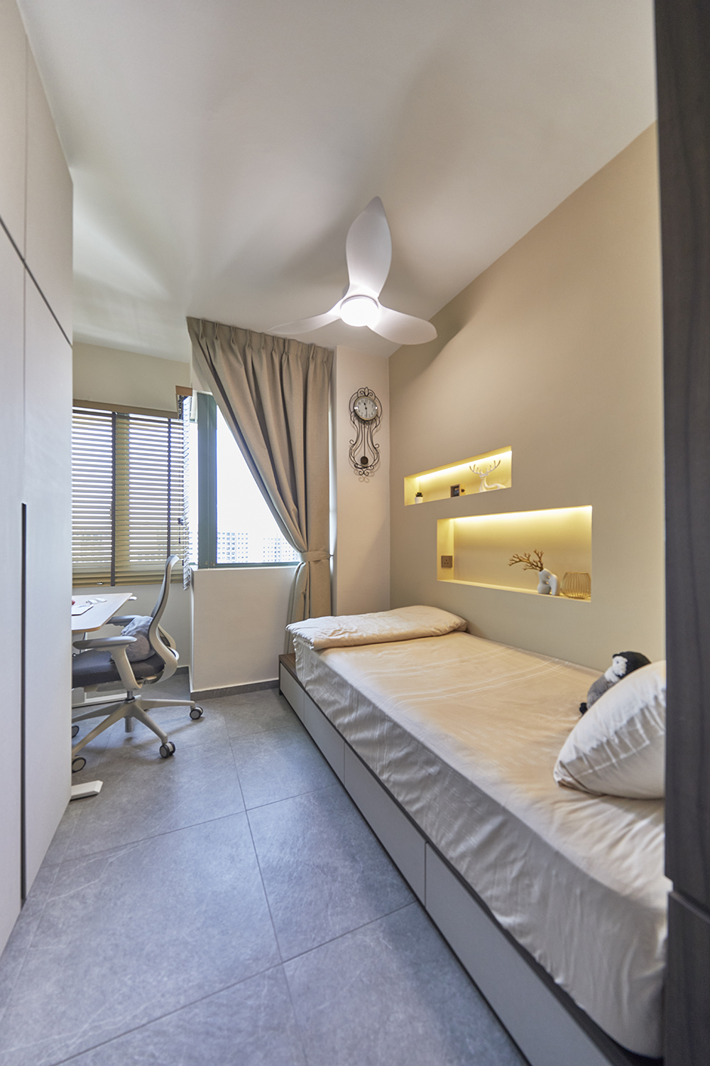 Modern Design - Bedroom - Condominium - Design by Ultra Space Design