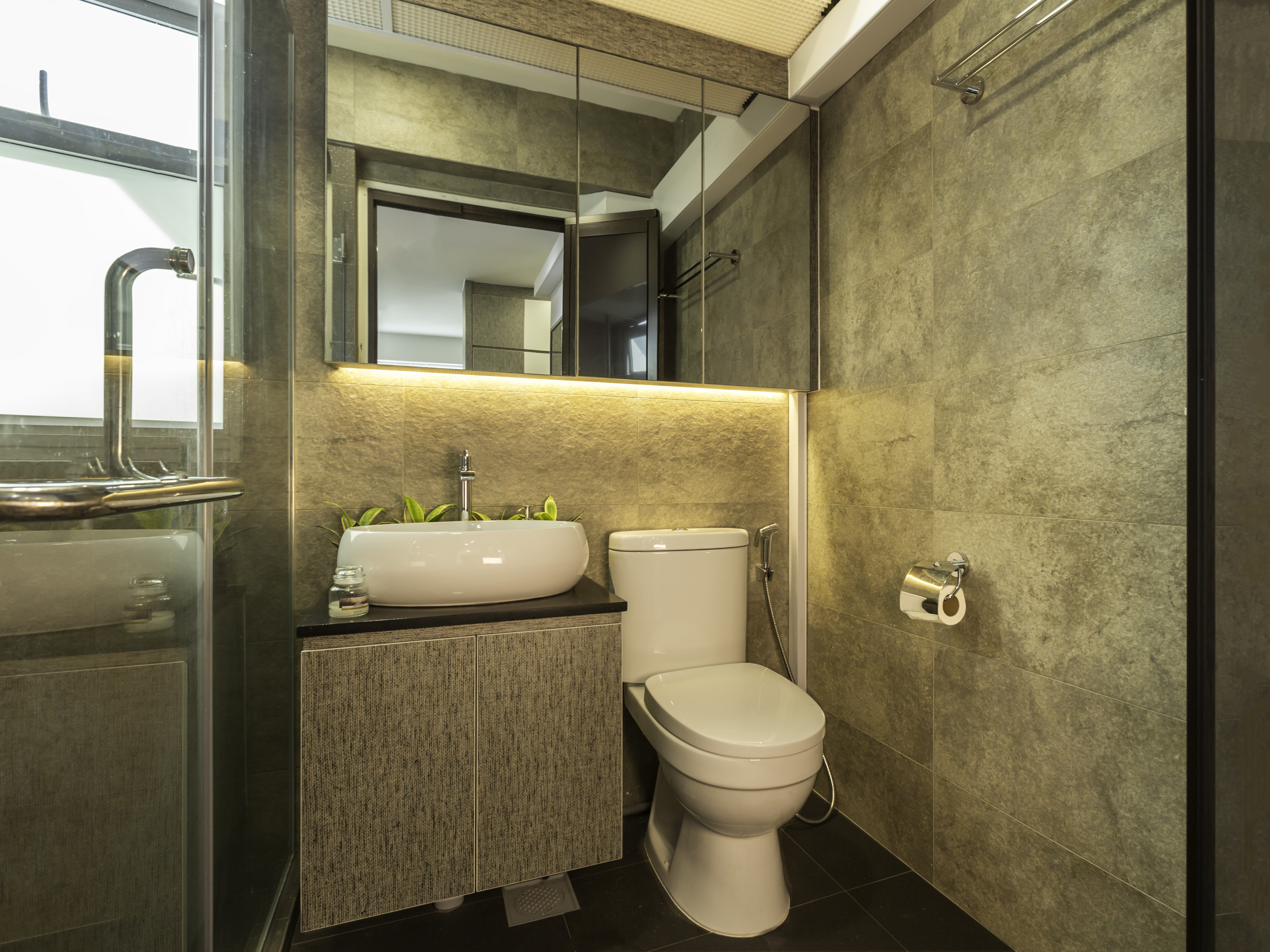 Modern, Resort Design - Bathroom - HDB 4 Room - Design by Vegas Interior Design Pte Ltd