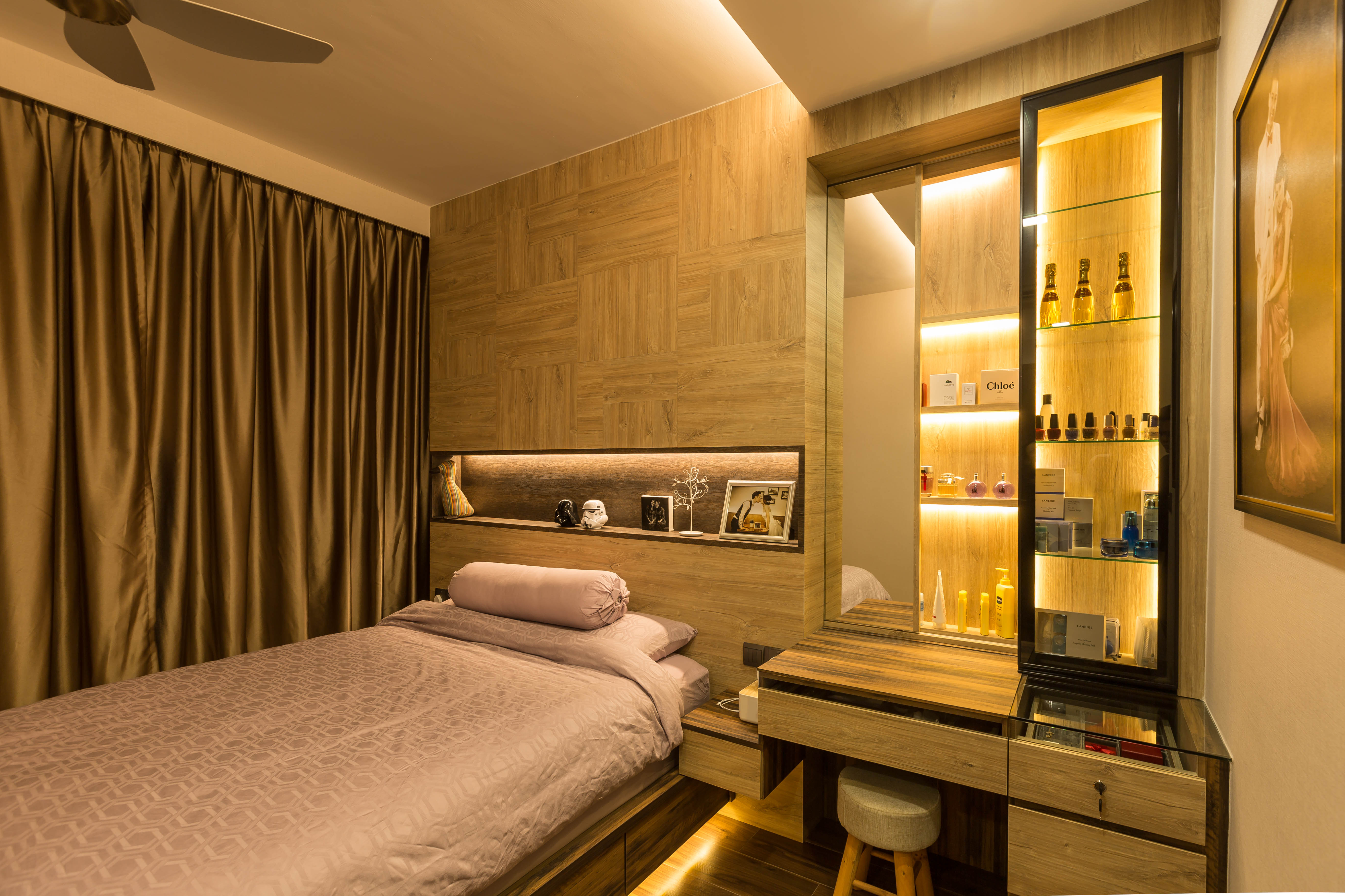 Modern, Resort Design - Bedroom - Condominium - Design by Vegas Interior Design Pte Ltd