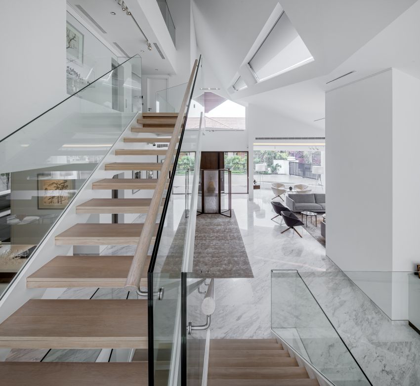 Minimalist Design - Living Room - Landed House - Design by Weiken.com Design Pte Ltd
