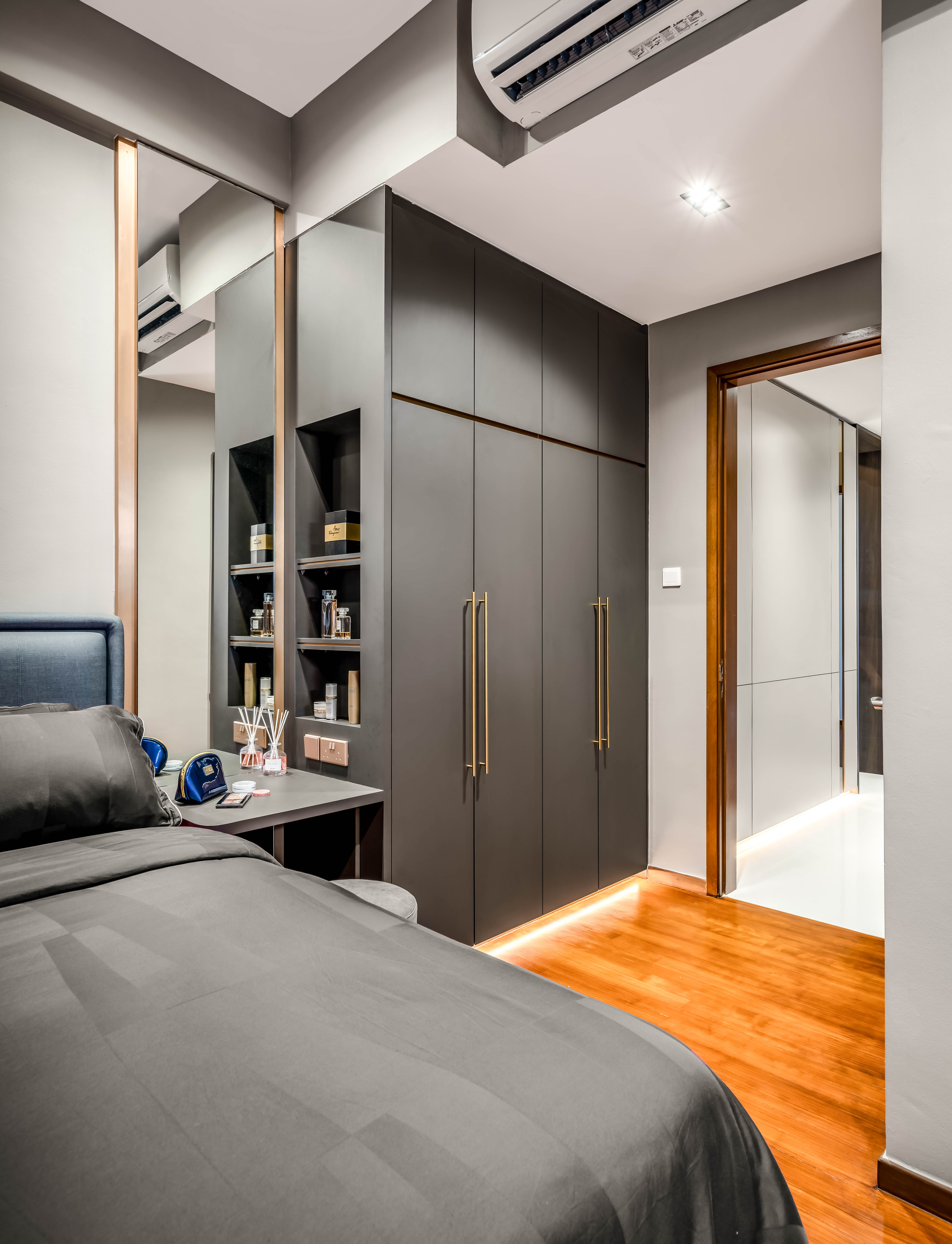 Contemporary Design - Bedroom - Condominium - Design by Weiken.com Design Pte Ltd