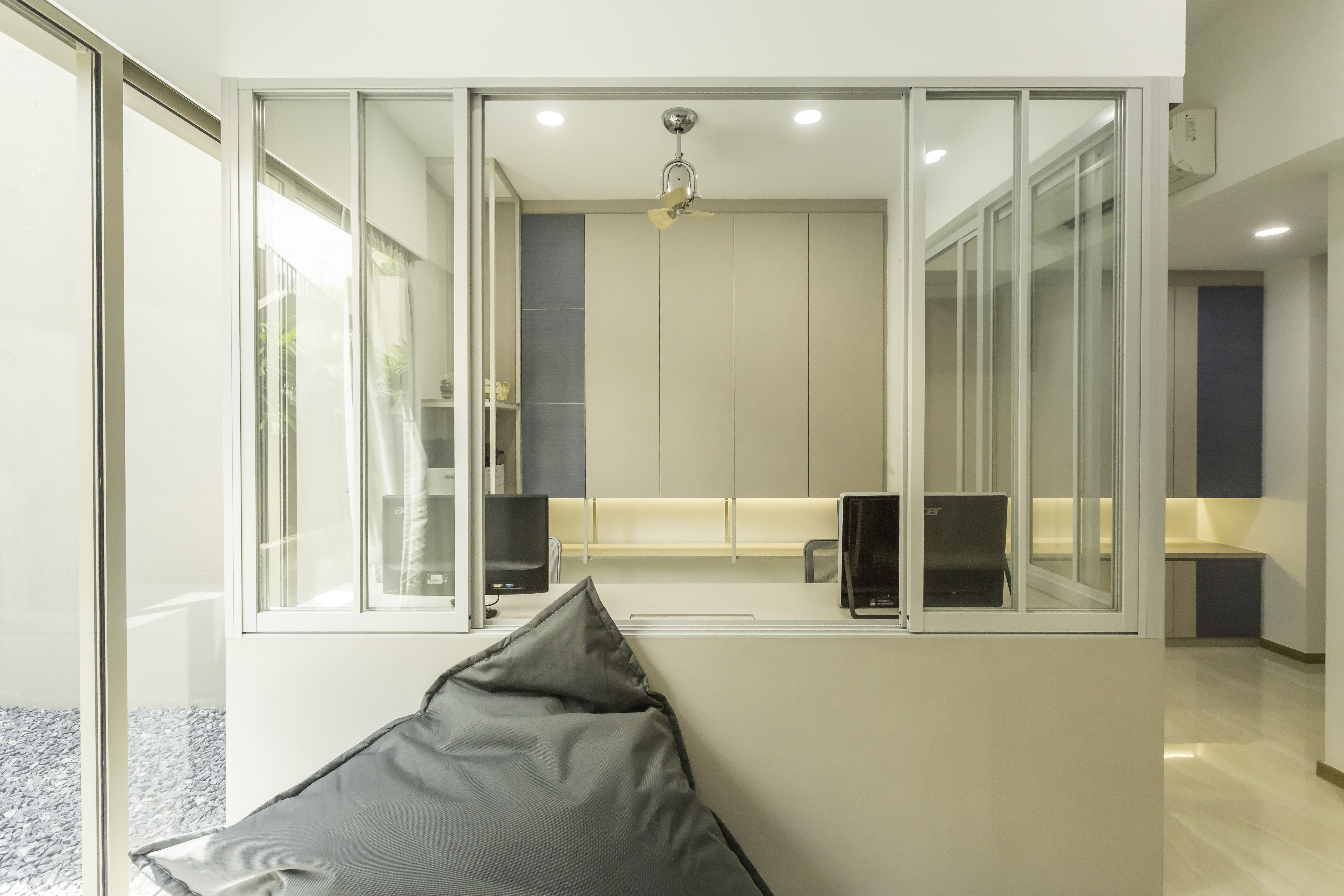 Industrial, Minimalist Design - Living Room - Condominium - Design by Weiken.com Design Pte Ltd