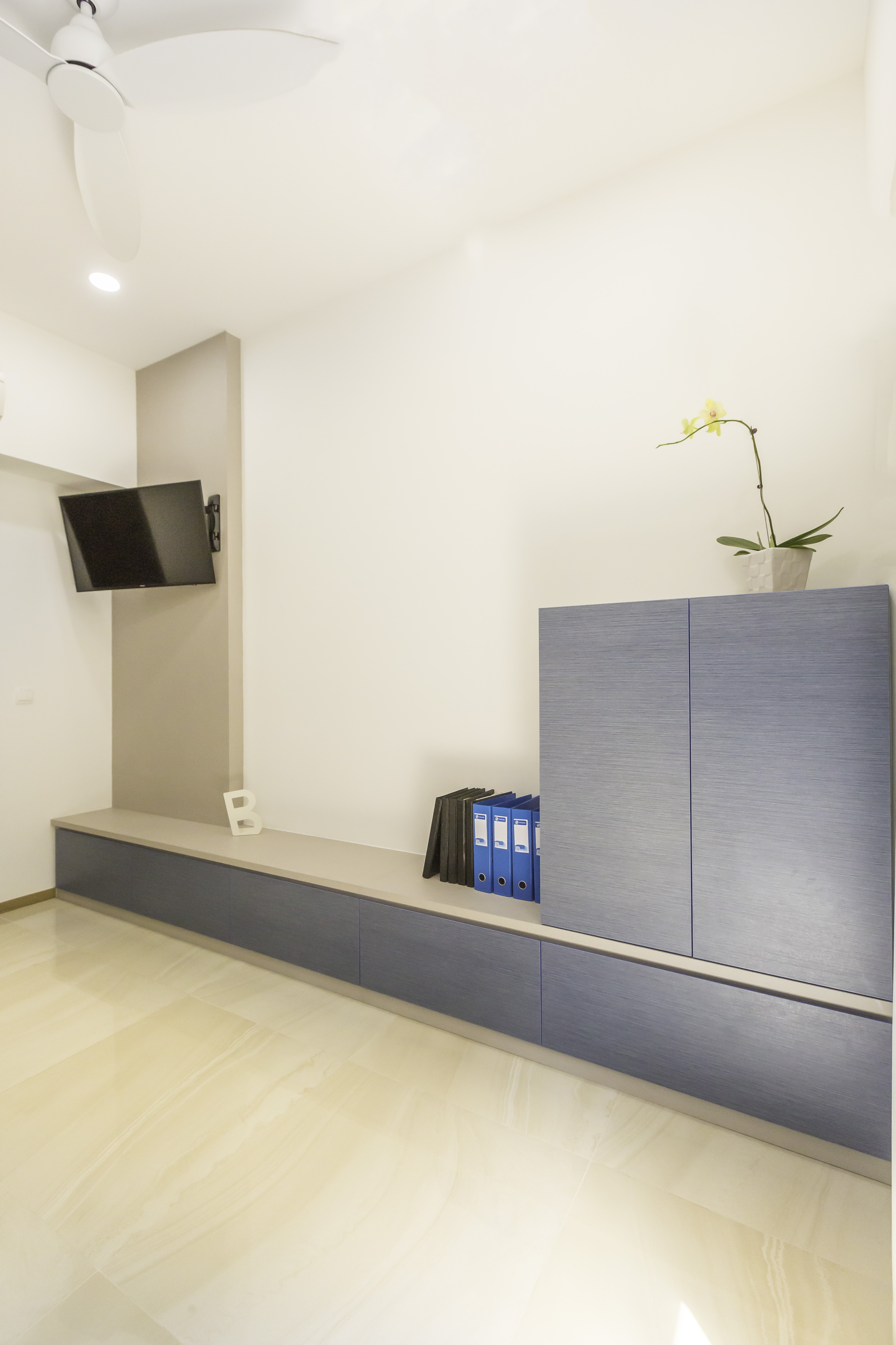 Industrial, Minimalist Design - Living Room - Condominium - Design by Weiken.com Design Pte Ltd