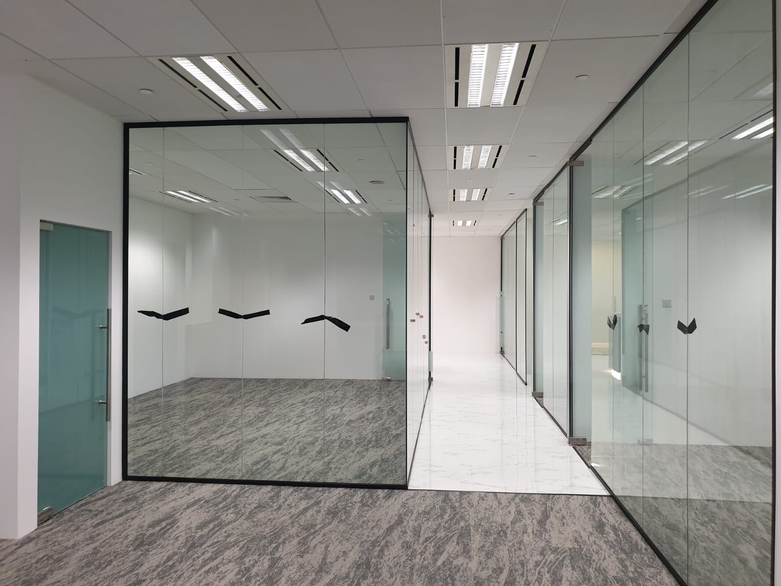 Contemporary, Minimalist, Modern Design - Commercial - Office - Design by Weldas Wolfgang Pte Ltd