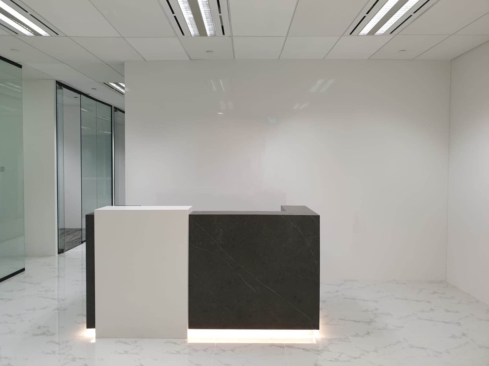 Contemporary, Minimalist, Modern Design - Commercial - Office - Design by Weldas Wolfgang Pte Ltd