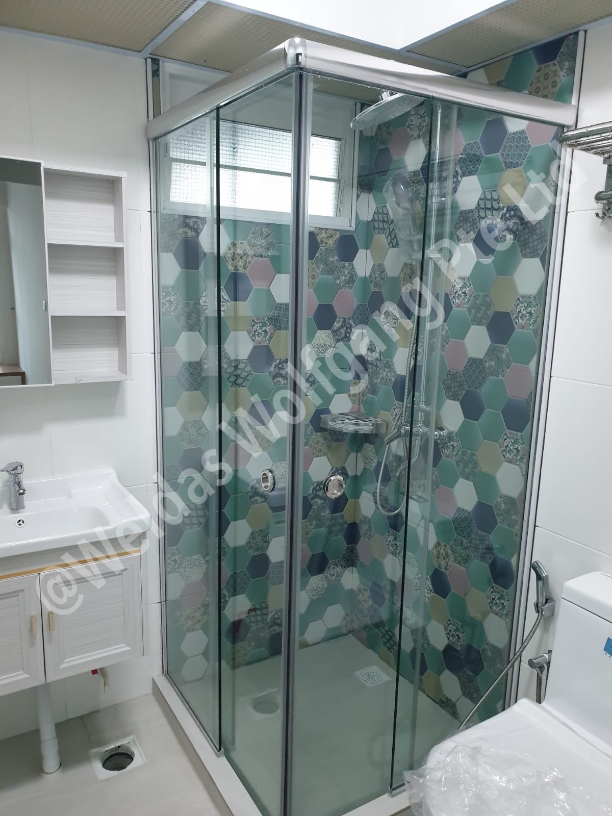 Contemporary, Modern Design - Bathroom - HDB 4 Room - Design by Weldas Wolfgang Pte Ltd